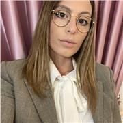 Laureata in Genetica e Biologia molecolare impartisce lezioni per alunni di scuole superiori , corsi di laurea triennale in scienze biologiche e magistrale in biologia